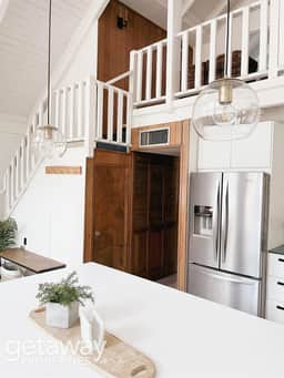 White Mtns Cabin | Balcony | Fireplace | Grill
