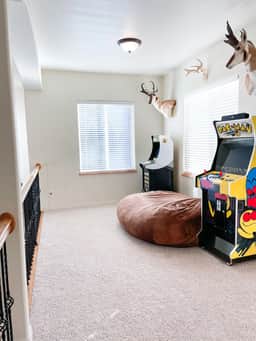 Dogs OK | Game Loft | Fire Pit | Fenced Yard