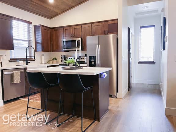 Peaceful Show Low Hideaway w/ Fireplace & Deck