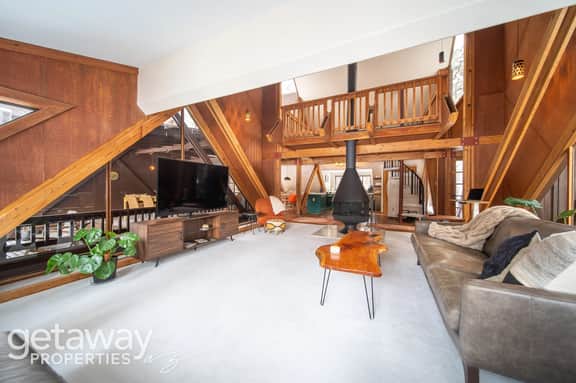 Fireplace | Deck | Fire Pit
