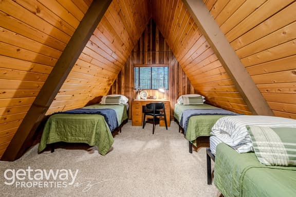 Cabin Vibes, Modern Style | Hot Tub + Fire Pit