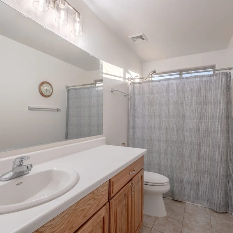 Sleeps 8 | King Suite | Screened Patio + BBQ